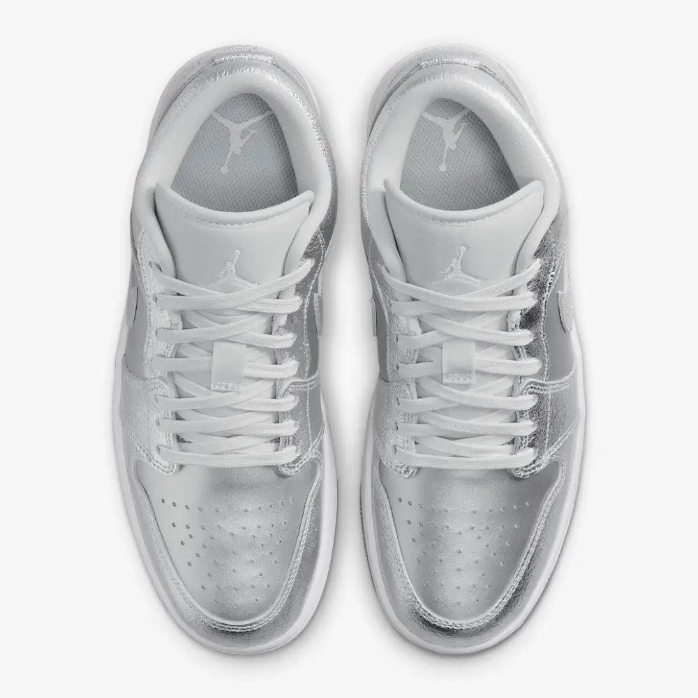 Air Jordan 1 Low SE Metallic Silver